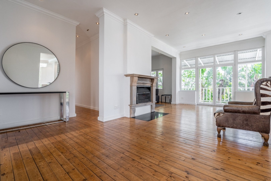 To Let 1 Bedroom Property for Rent in Green Point Western Cape